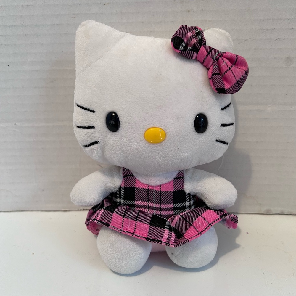 Ty 2011 HELLO KITTY by Sanrio 7”
